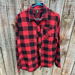 Ocean Current plaid flannel button down long sleeve size medium.